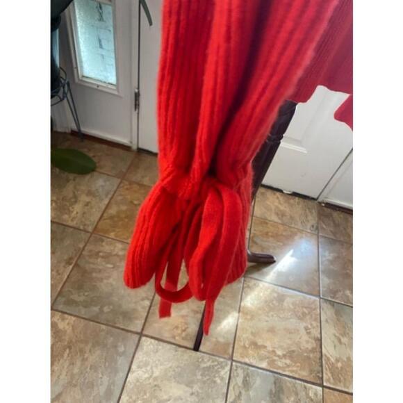 Ann Taylor ribbed red sweater with bows at cuffs size XL - Picture 5 of 7